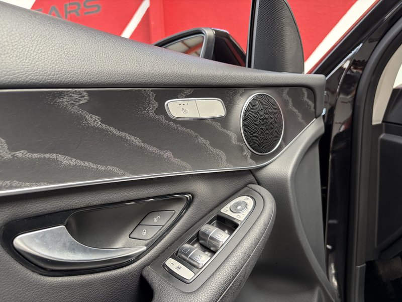 Mercedes-Benz GLC 2016, foto 8