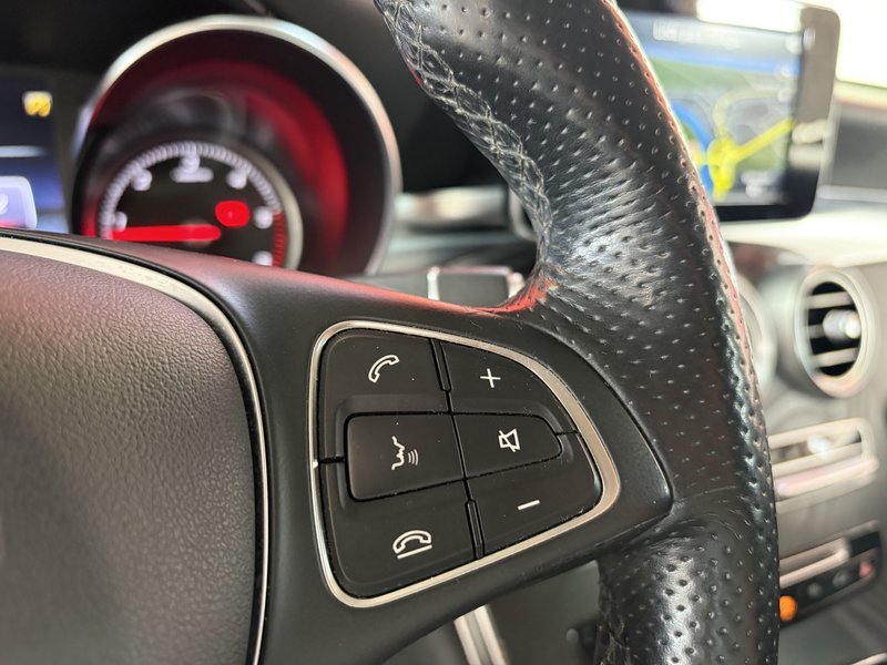 Mercedes-Benz GLC 2016, foto 16