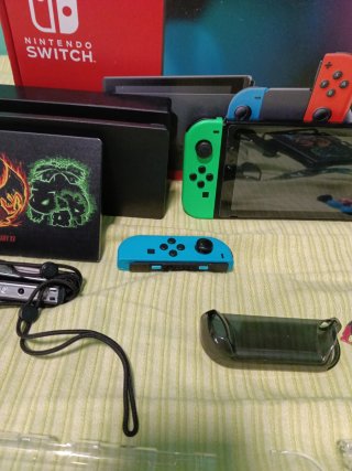 Nintendo Switch con lote de accesorios