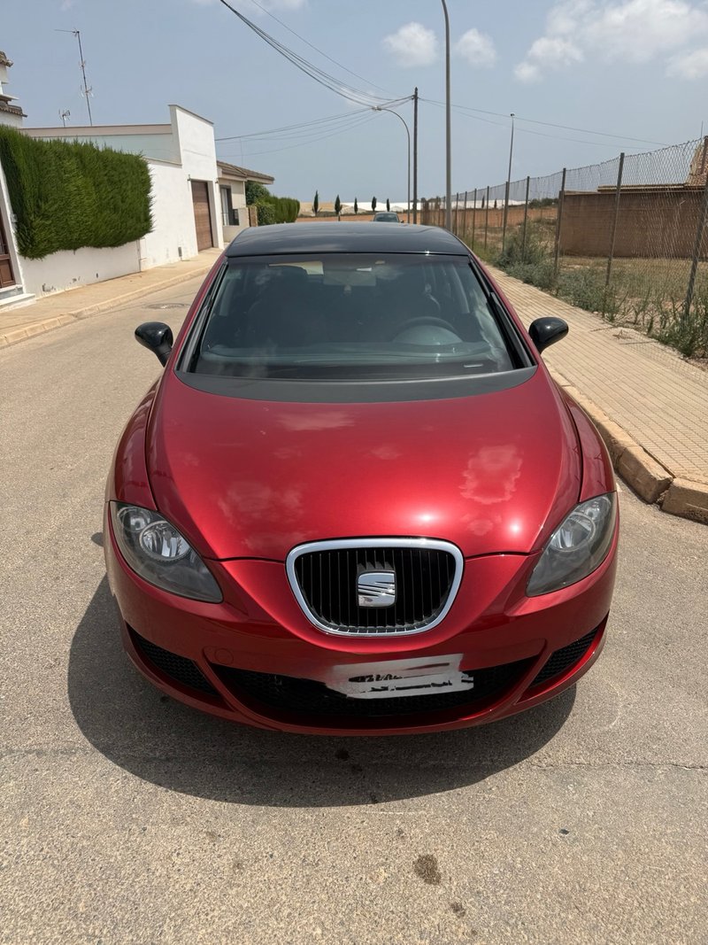🚗 SEAT León Cuidado y Mejorado - foto 1