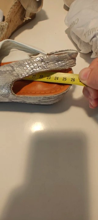 Sandalias mujer blanco y plateado