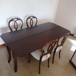 Mesa comedor extensible madera y tela