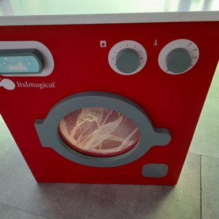 Cocinita de madera ItsImagical con accesorios