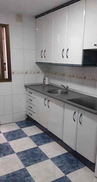 Alquiler piso periodo escolar. Motril