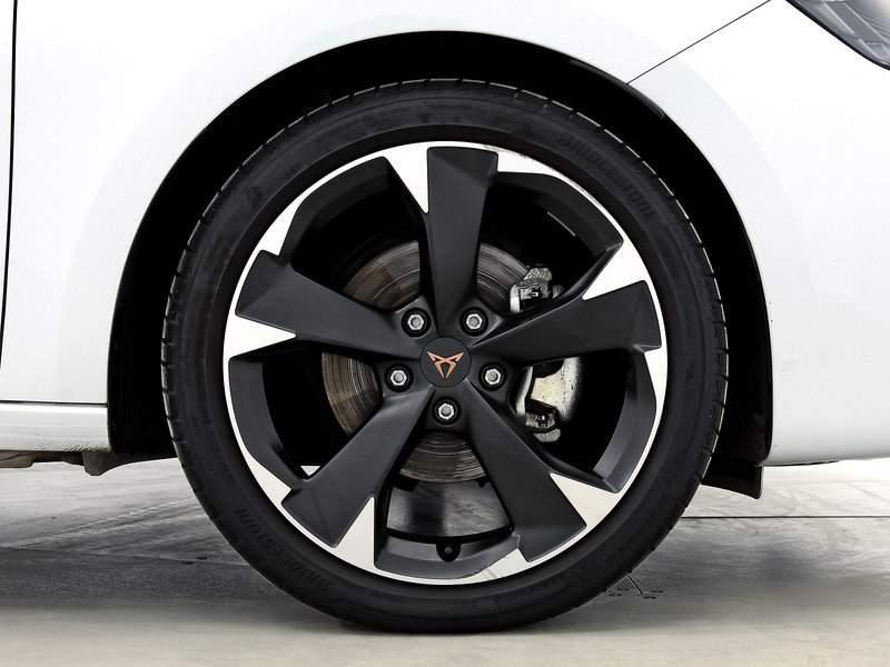 Cupra León 2025, foto 8