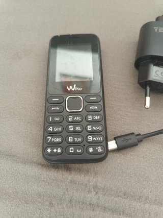 Teléfono Wiko Negro