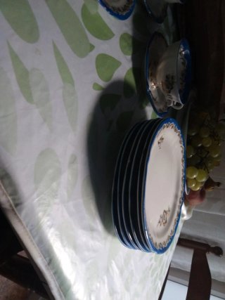 Juego de tazas de desayuno con platos
