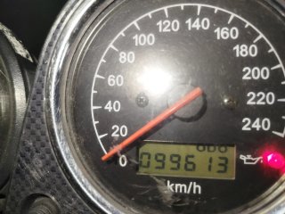 Suzuki 650SV Naked Roja 2001