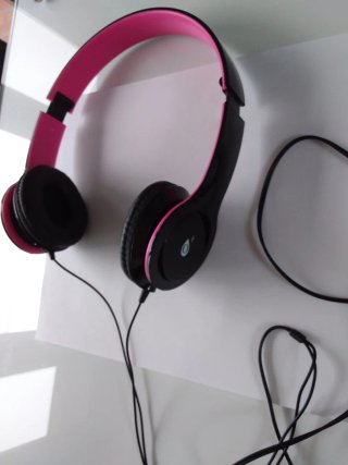 Auriculares Rosas con Cable