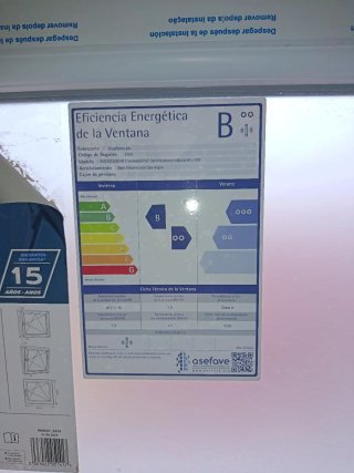 Ventana oscilobatiente Geom 60x100cm