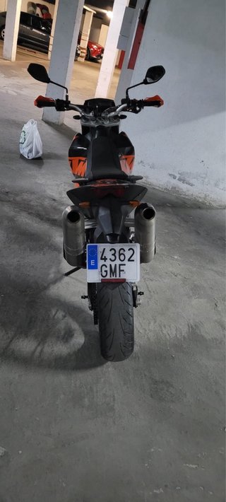 KTM 690 SM Supermotard Naranja/Negra