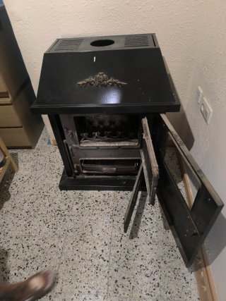 Estufa de leña Sasac Negra