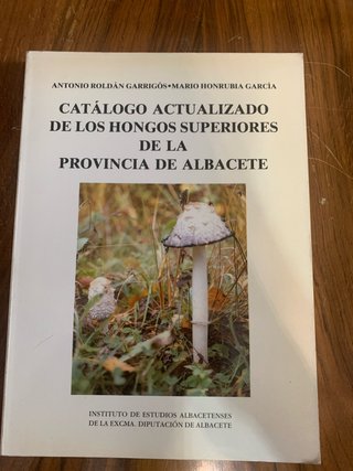Libro hongos superiores de Albacete