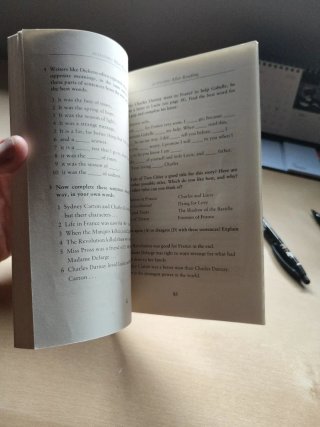 Oxford Bookworms Library: Stage 4: A Tale of Tw...