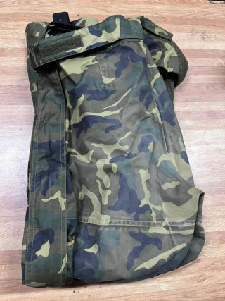 Traje Boscoso Pixelado Antiguo