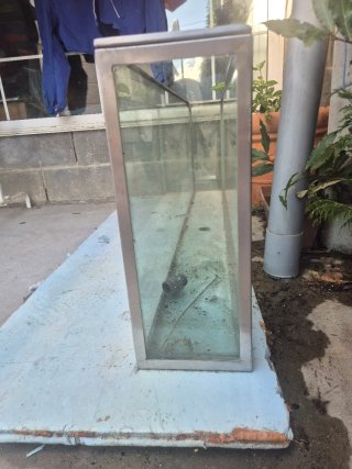 Acuario de cristal y inox