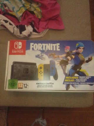 Nintendo Switch Fortnite Edizione Speciale