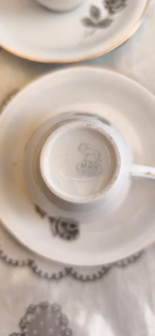 Juego de café porcelana blanco y oro