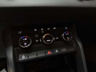SKODA KAROQ 2.0 TDI AMBITION 4X4 DSG