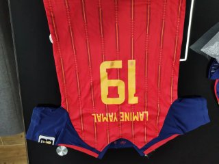 Equipación España Adidas Talla 19