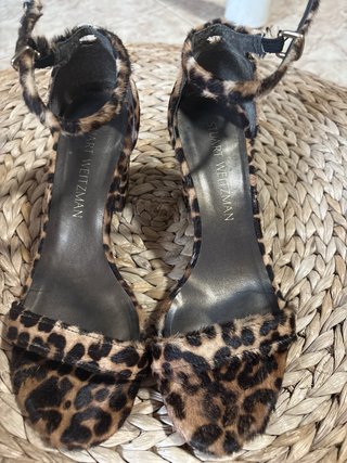 Zapatos de tacón Stuart Weitzman leopardo
