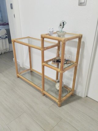 Recibidor cristal y mimbre
