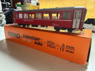 Coche de viajeros BEMO H0m RHB 3260