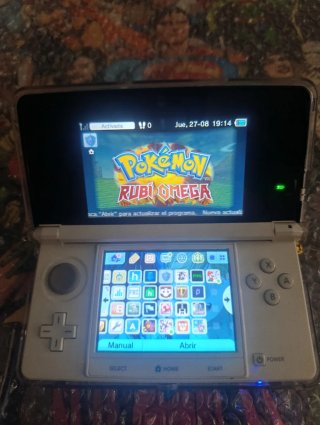 Nintendo 3DS Bianca + Caricatore e Custodia