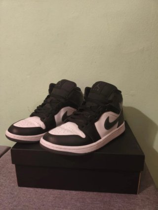 Air Jordan 1 Mid DQ8426-001 EUR 40