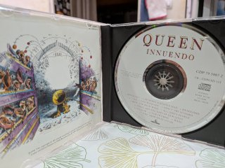 CD Queen Innuendo