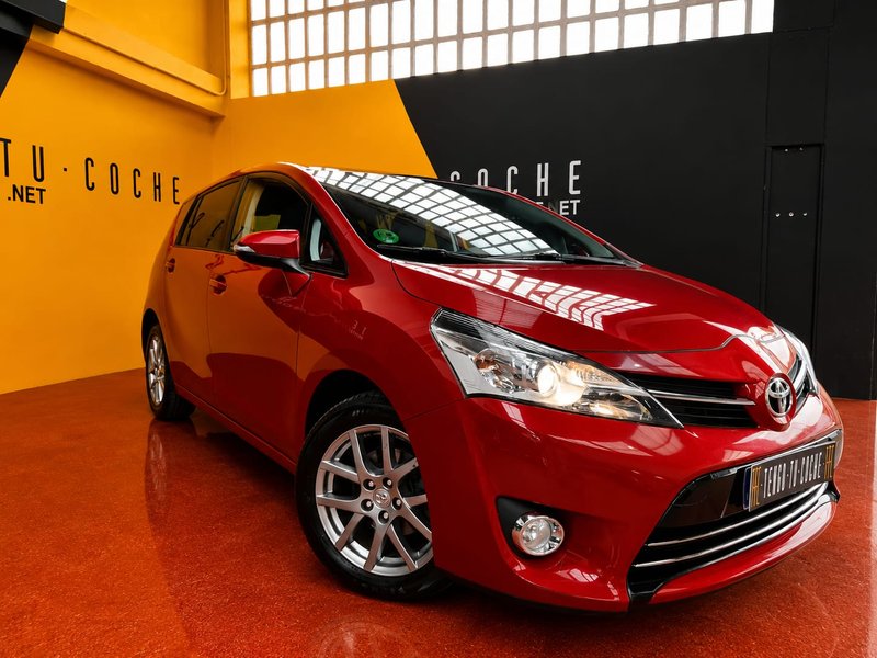 Toyota Verso 2013 - foto 1