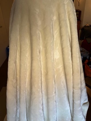 Manta  marca Mora de peluche 2,40 por 2,50