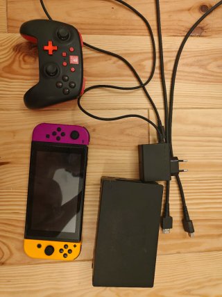 Nintendo Switch Morado y Amarillo