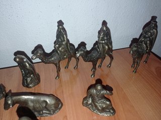 Belén antiguo metal figuras