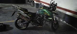 Benelli TRK 702 Verde y Negra
