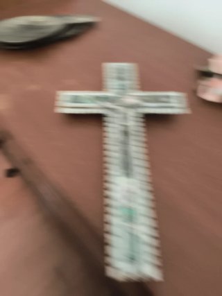 Crucifijo de madera de olivo de Belén