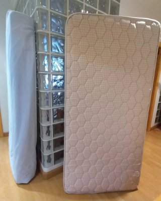 Somier, cabezal y colchón 90cm