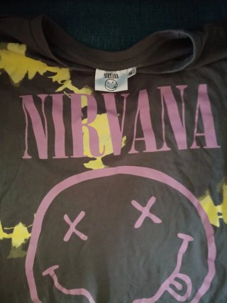 Camiseta Nirvana Talla M + Camiseta Blanca talla M