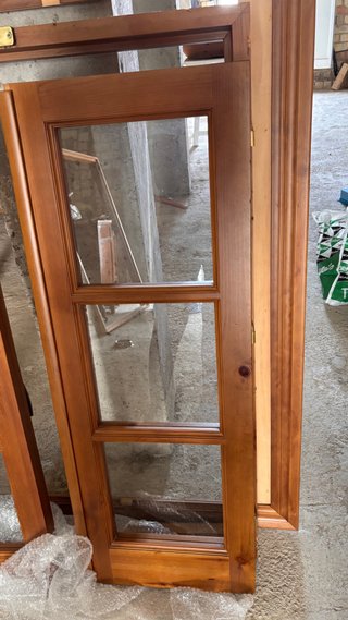 Ventana de madera con cristales