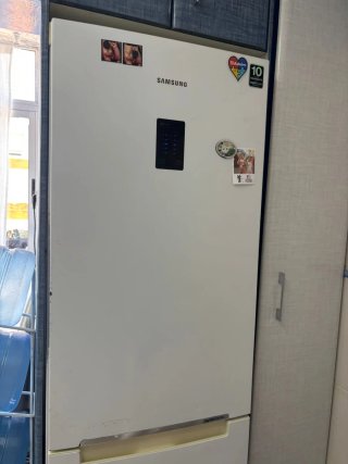 Nevera con congelador Samsung