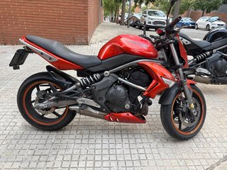 Kawasaki ER-6n Roja