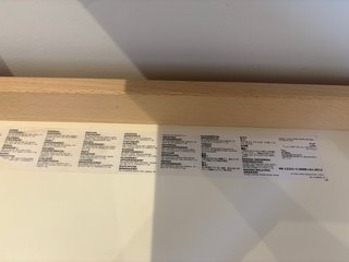 Cambiador IKEA de madera (SNIGLAR)