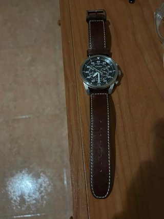 Reloj Citizen Negro y Marrón