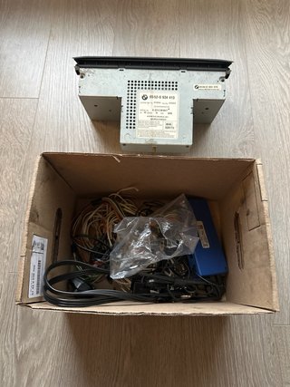 PANTALLA OEM BMW X5 E53 + PARROT