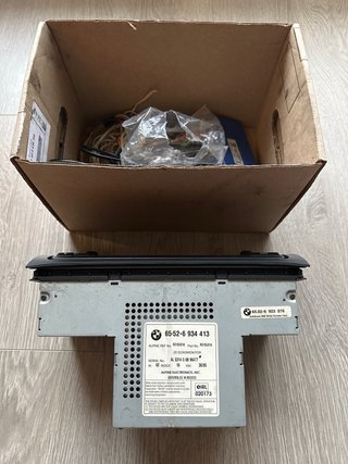 PANTALLA OEM BMW X5 E53 + PARROT