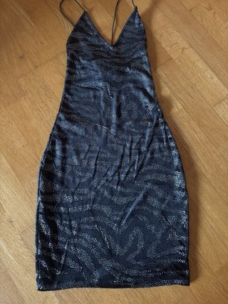 Vestido corto fiesta negro y plata