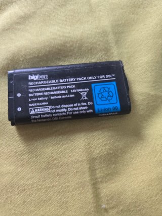 Accessori e giochi PSP + batteria in lotto