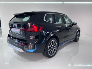BMW iX1 xDrive30