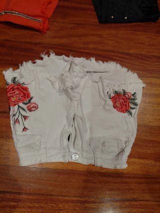 Shorts negros y rojos talla 34