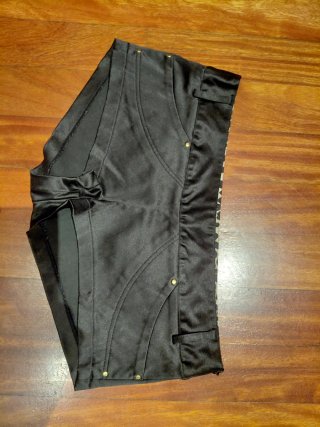 Shorts negros y rojos talla 34